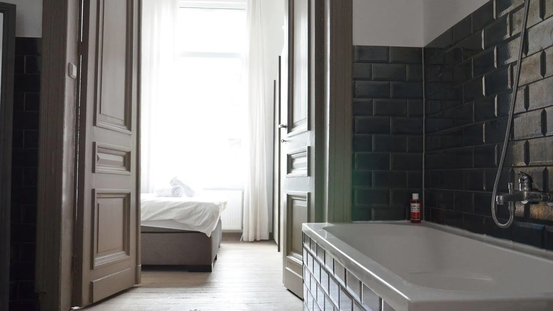 Amazing Apartment Antwerp South Hotel